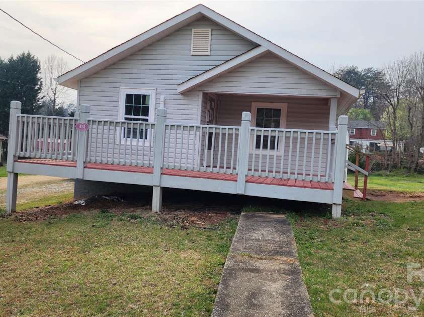 431 Ashworth Circle, Marion, NC 28752.  MLS# CAR4368677, YatesRealty ID 11008. 