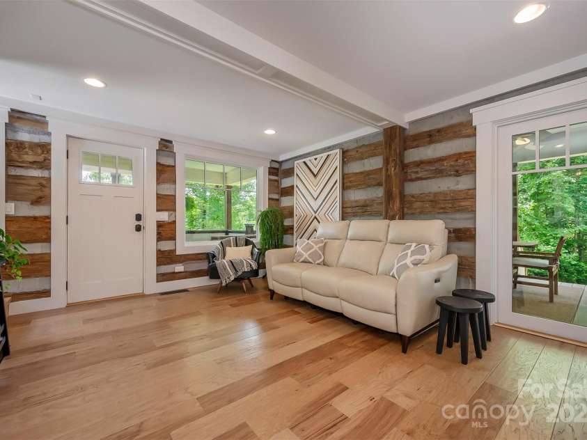 54 Holland Drive, Columbus, NC 28722.  MLS# CAR4309470, YatesRealty ID 11010. 
