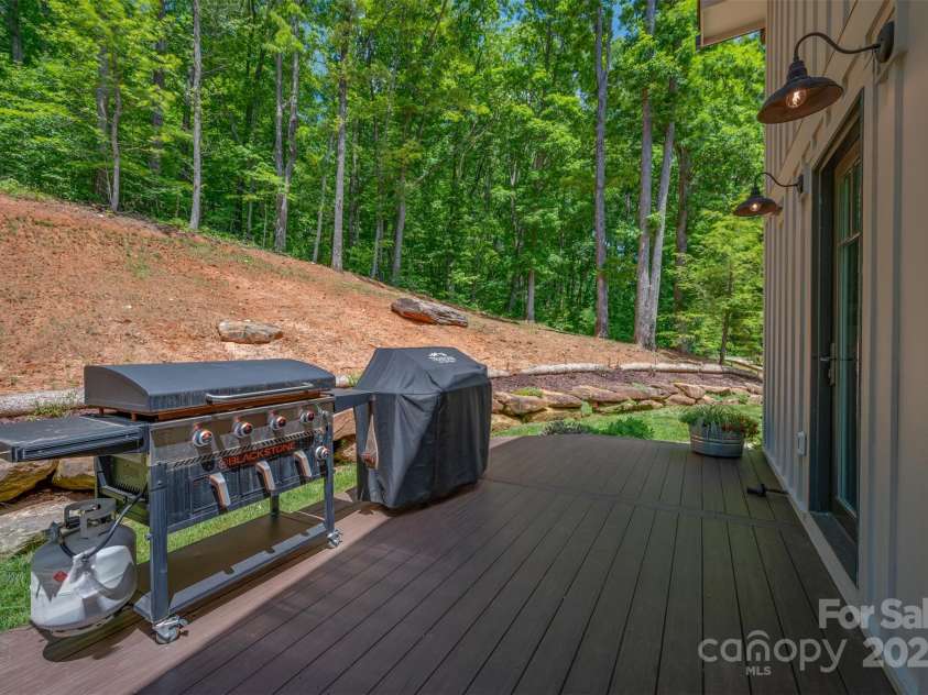 54 Holland Drive, Columbus, NC 28722.  MLS# CAR4309470, YatesRealty ID 11010. 