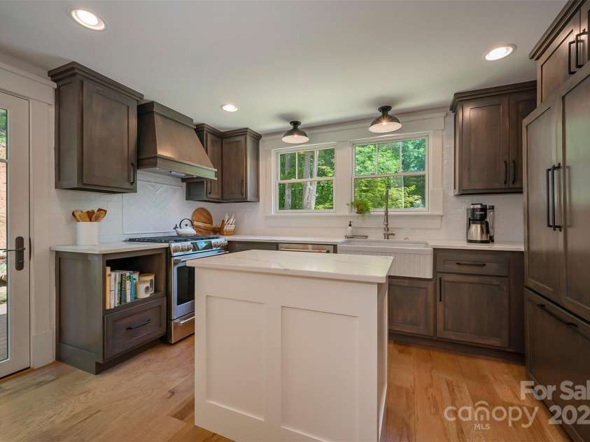 54 Holland Drive, Columbus, NC 28722.  MLS# CAR4309470, YatesRealty ID 11010. Kitchen with movable island