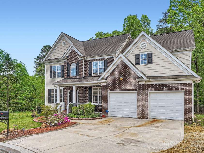 10836 Maryanna Court, Charlotte, NC 28213.  MLS# CAR4248594, YatesRealty ID 11011. Welome Home - 10836 Maryanna Ct
