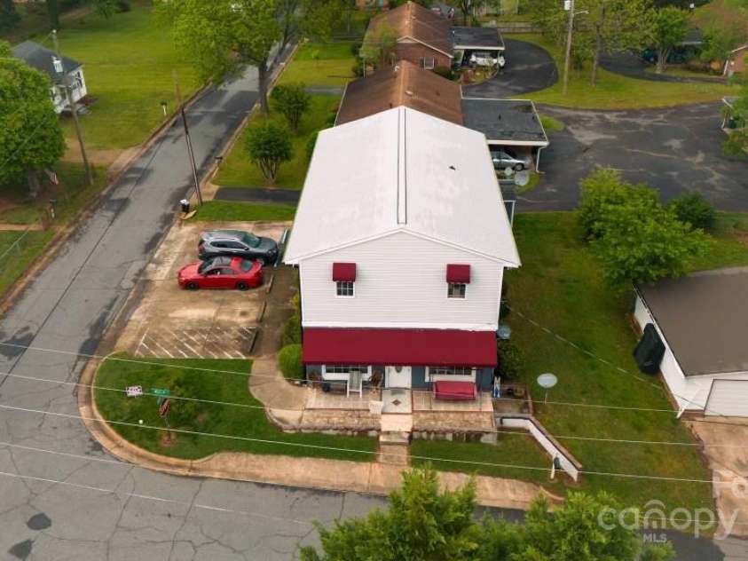 310 4th Street, Newton, NC 28658.  MLS# CAR4249084, YatesRealty ID 11012. 