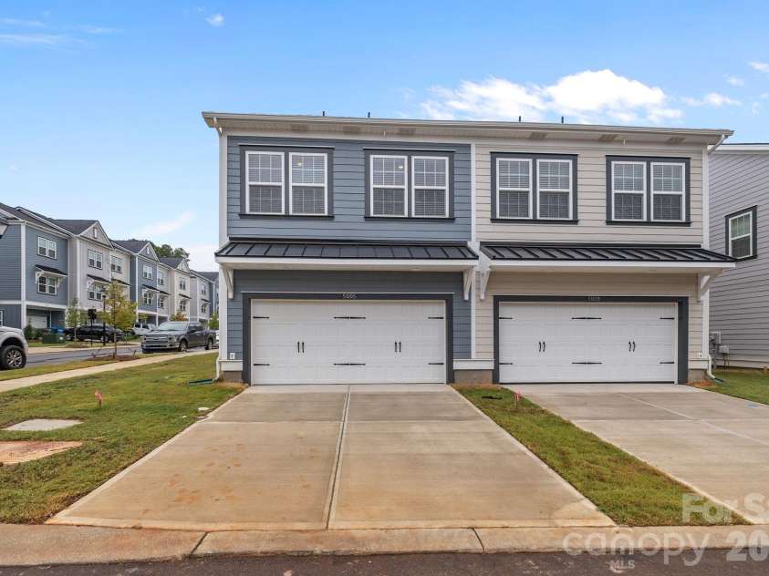 5004 Cherry Gum Court, Matthews, NC 28105.  MLS# CAR4422827, YatesRealty ID 11012. 
