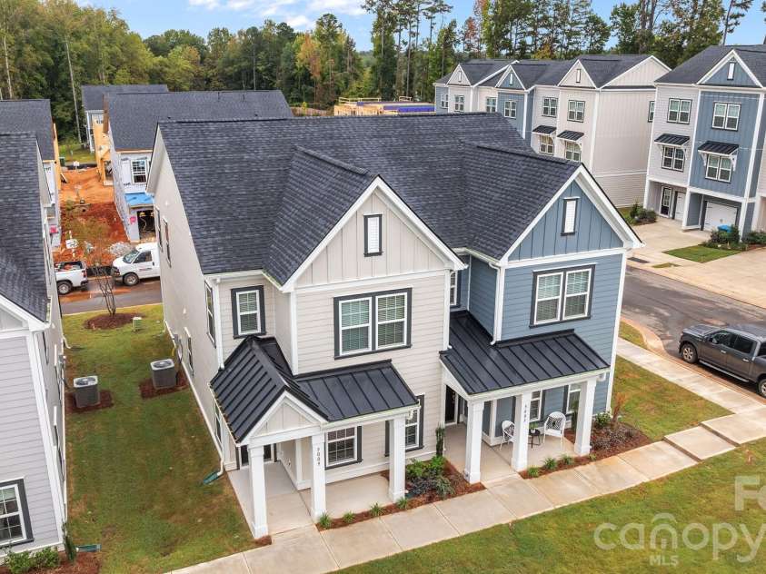 5004 Cherry Gum Court, Matthews, NC 28105.  MLS# CAR4422827, YatesRealty ID 11012. 