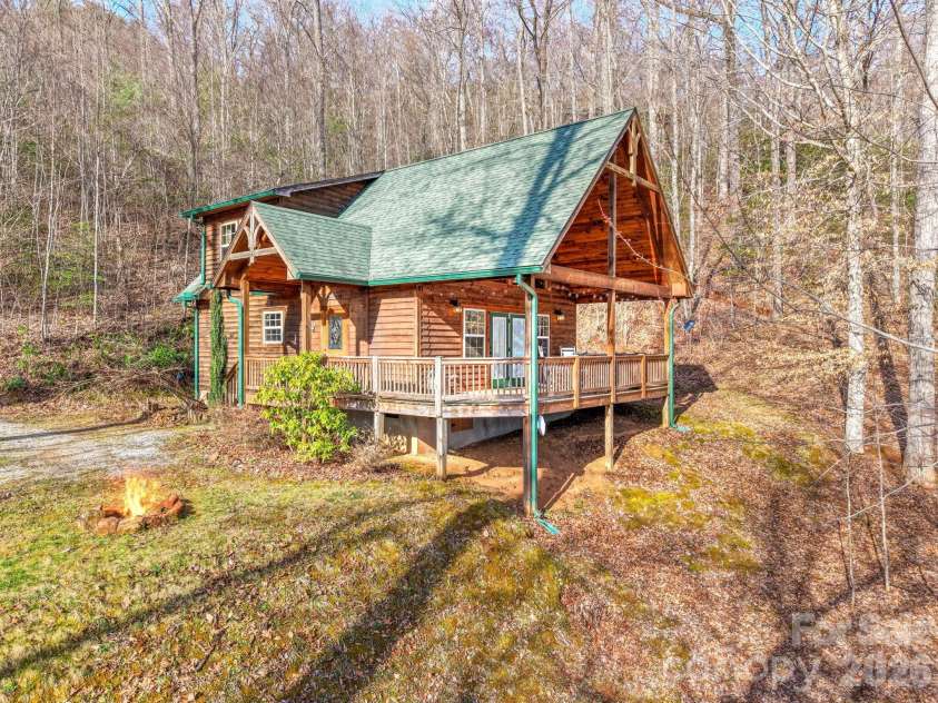 2015 Bettys Creek Road, Sylva, NC 28779.  MLS# CAR4338624, YatesRealty ID 11014. 