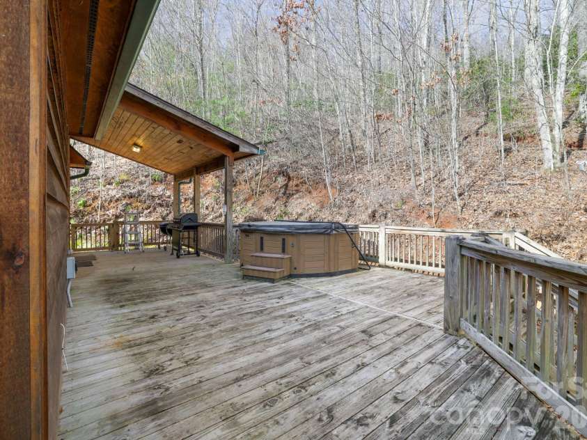 2015 Bettys Creek Road, Sylva, NC 28779.  MLS# CAR4338624, YatesRealty ID 11014. 