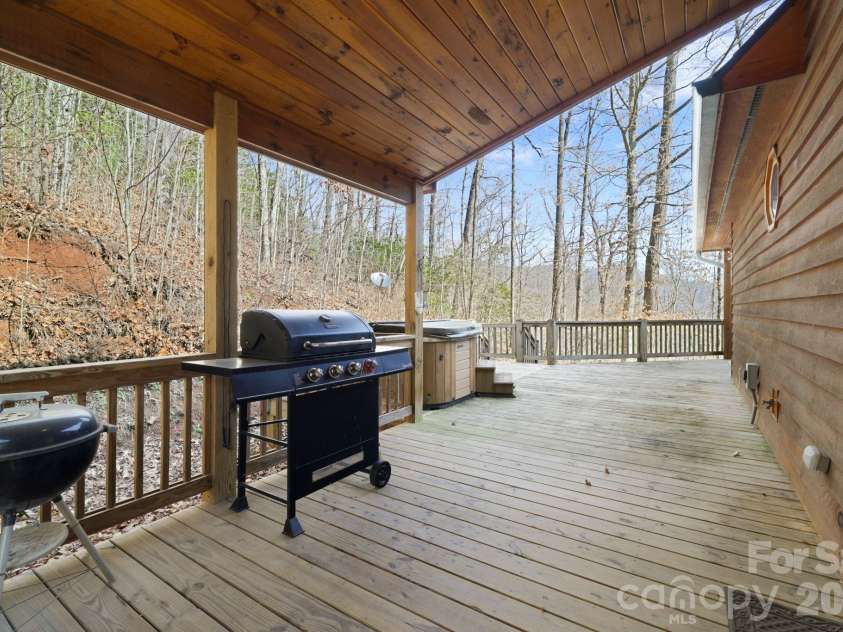2015 Bettys Creek Road, Sylva, NC 28779.  MLS# CAR4338624, YatesRealty ID 11014. 