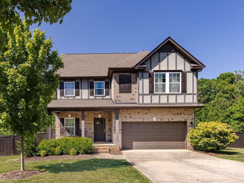 4012 Martele Drive, Mint Hill, NC 28227.  MLS# CAR4252424, YatesRealty ID 11018. 