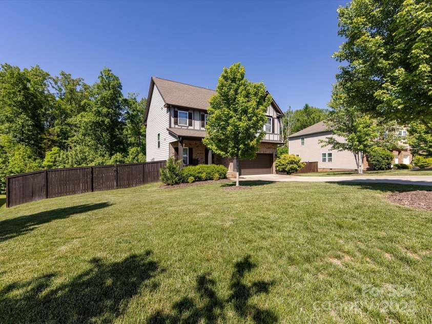 4012 Martele Drive, Mint Hill, NC 28227.  MLS# CAR4252424, YatesRealty ID 11018. 