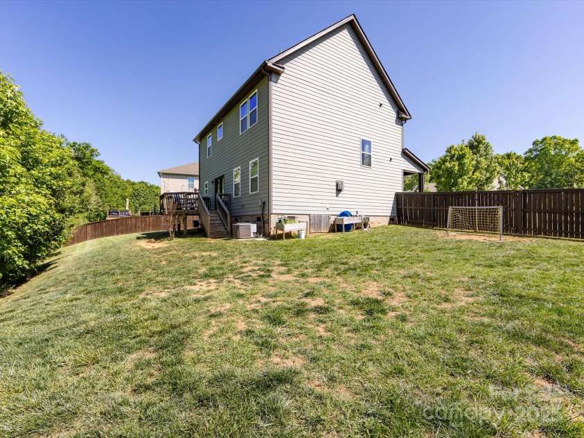 4012 Martele Drive, Mint Hill, NC 28227.  MLS# CAR4252424, YatesRealty ID 11018. 