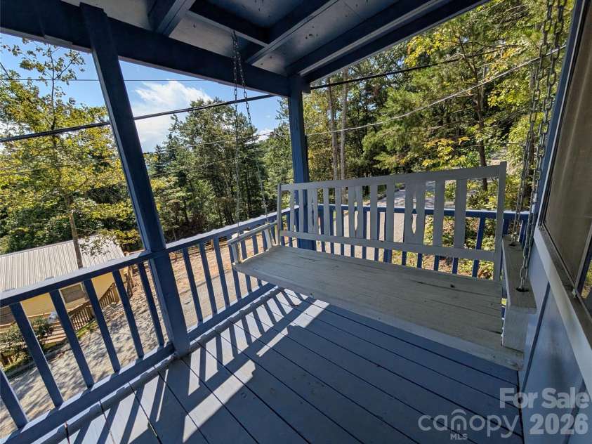 260 Oak Ridge Road, Hendersonville, NC 28792.  MLS# CAR4354284, YatesRealty ID 11019. 