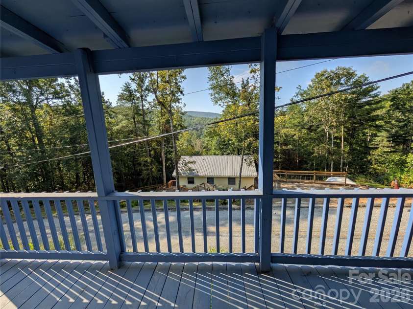 260 Oak Ridge Road, Hendersonville, NC 28792.  MLS# CAR4354284, YatesRealty ID 11019. 