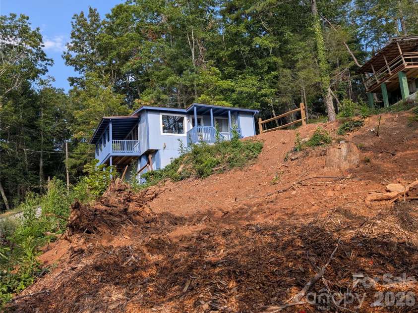 260 Oak Ridge Road, Hendersonville, NC 28792.  MLS# CAR4354284, YatesRealty ID 11019. 