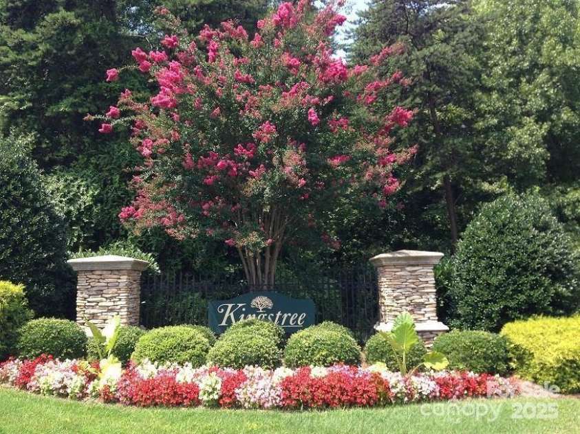 8223 Gabon Court, Charlotte, NC 28215.  MLS# CAR4239675, YatesRealty ID 11019. 