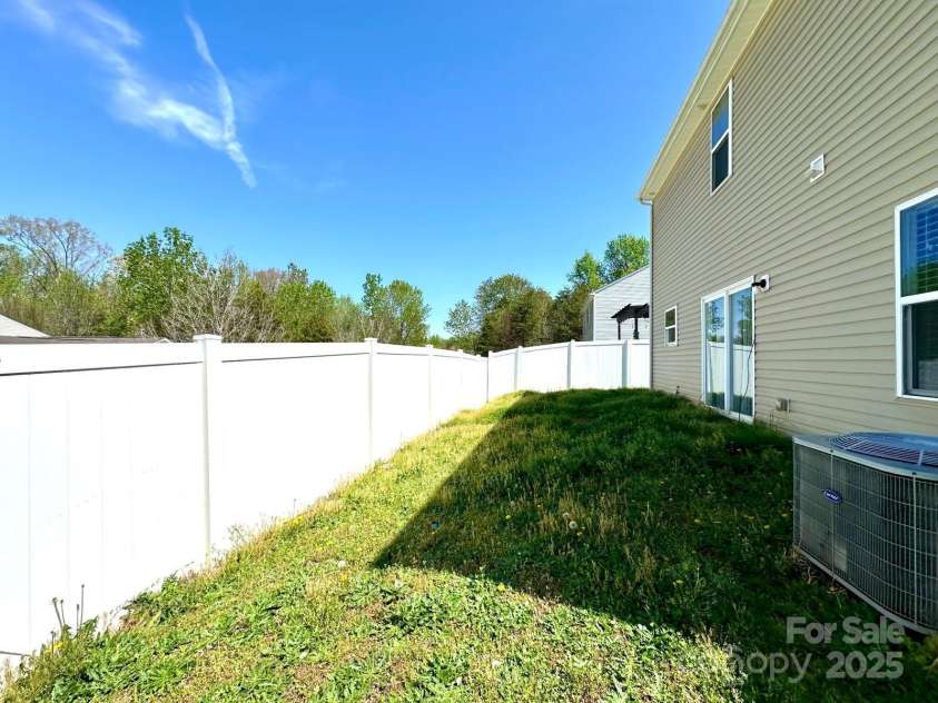 8223 Gabon Court, Charlotte, NC 28215.  MLS# CAR4239675, YatesRealty ID 11019. 