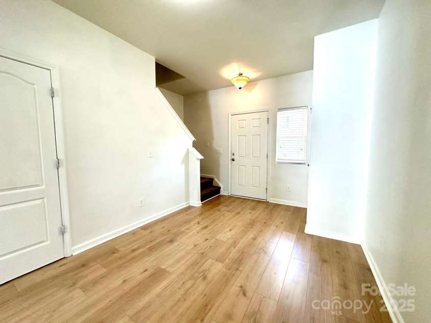 8223 Gabon Court, Charlotte, NC 28215.  MLS# CAR4239675, YatesRealty ID 11019. 