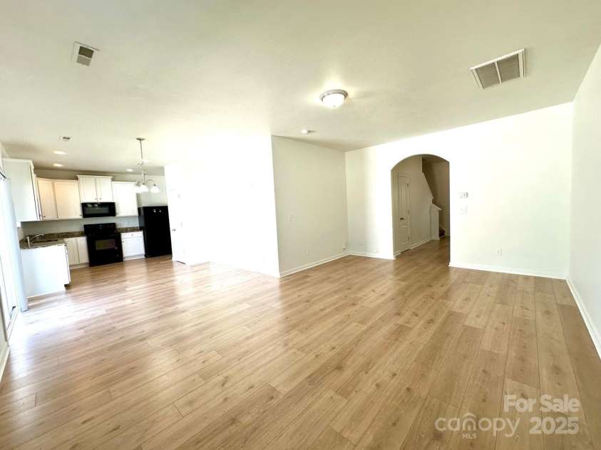 8223 Gabon Court, Charlotte, NC 28215.  MLS# CAR4239675, YatesRealty ID 11019. 