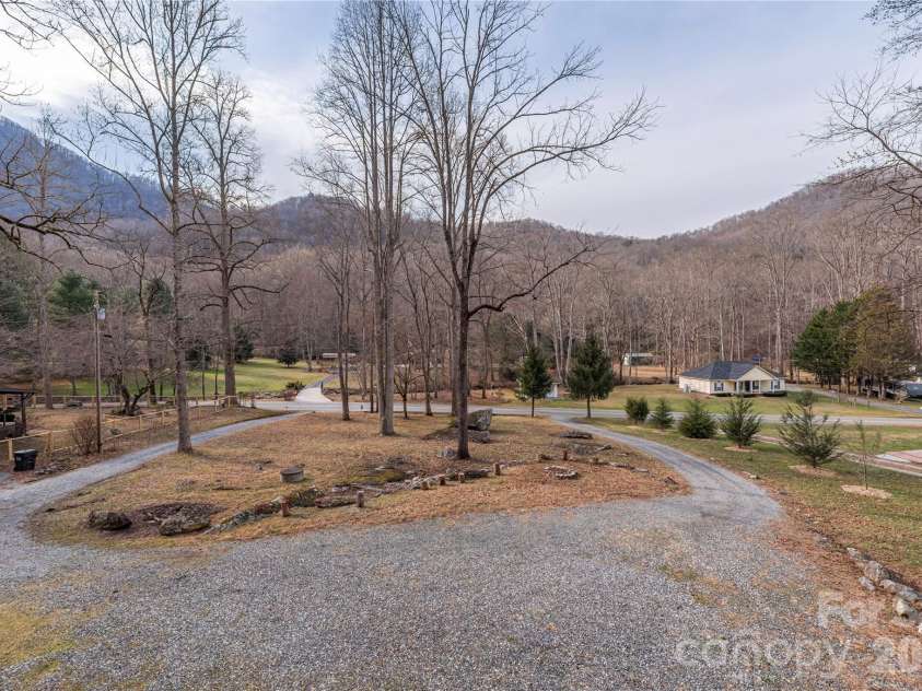3415 Conleys Creek Road, Whittier, NC 28789.  MLS# CAR4336563, YatesRealty ID 1102. Circular Driveway