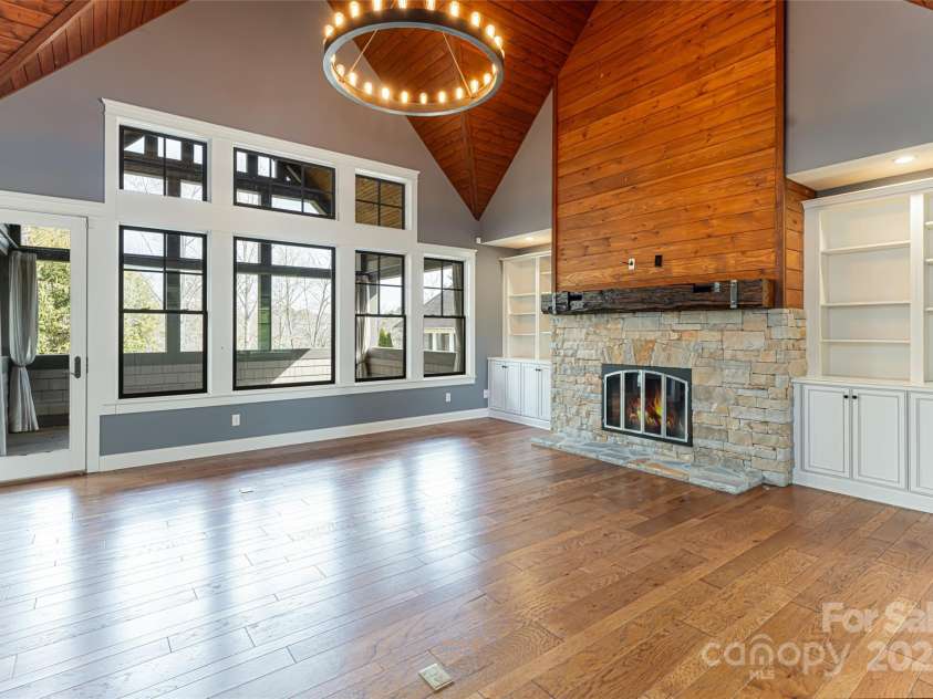 63 Orvis Stone Circle, Biltmore Lake, NC 28715.  MLS# CAR4182445, YatesRealty ID 1102. 