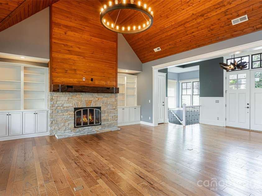 63 Orvis Stone Circle, Biltmore Lake, NC 28715.  MLS# CAR4182445, YatesRealty ID 1102. 
