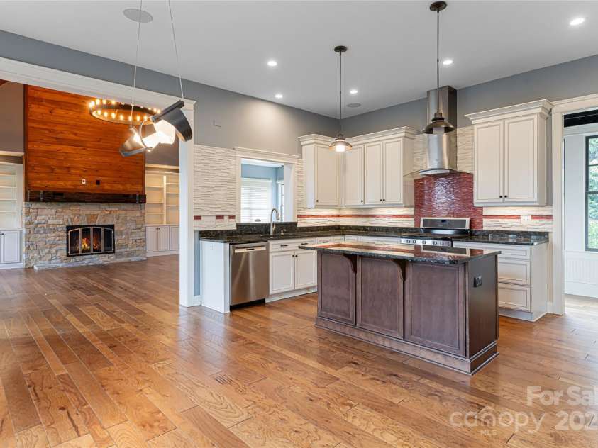 63 Orvis Stone Circle, Biltmore Lake, NC 28715.  MLS# CAR4182445, YatesRealty ID 1102. 