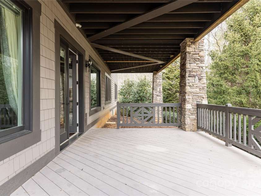63 Orvis Stone Circle, Biltmore Lake, NC 28715.  MLS# CAR4182445, YatesRealty ID 1102. 