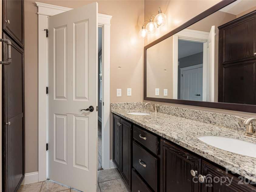 63 Orvis Stone Circle, Biltmore Lake, NC 28715.  MLS# CAR4182445, YatesRealty ID 1102. 