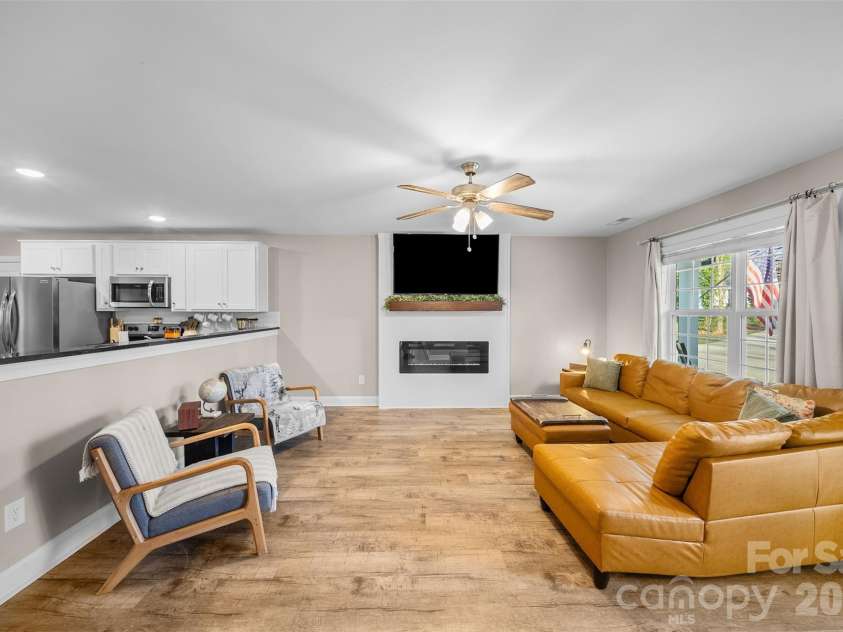 2136 Moose Road, Kannapolis, NC 28083.  MLS# CAR4359131, YatesRealty ID 11020. 