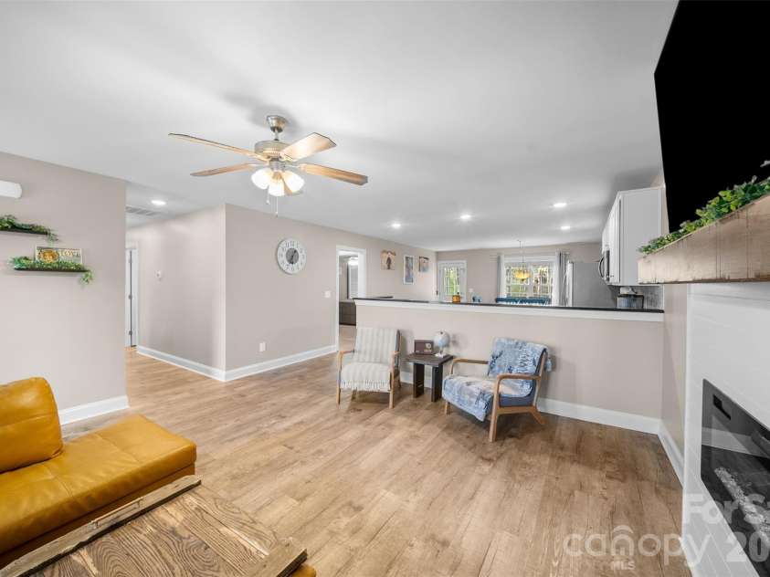 2136 Moose Road, Kannapolis, NC 28083.  MLS# CAR4359131, YatesRealty ID 11020. 
