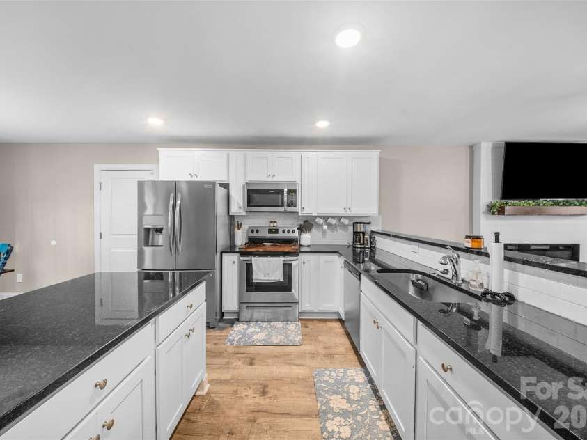 2136 Moose Road, Kannapolis, NC 28083.  MLS# CAR4359131, YatesRealty ID 11020. 