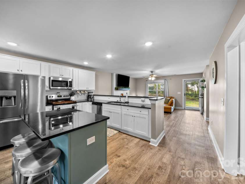 2136 Moose Road, Kannapolis, NC 28083.  MLS# CAR4359131, YatesRealty ID 11020. 