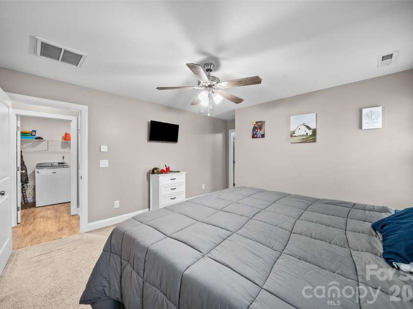 2136 Moose Road, Kannapolis, NC 28083.  MLS# CAR4359131, YatesRealty ID 11020. 