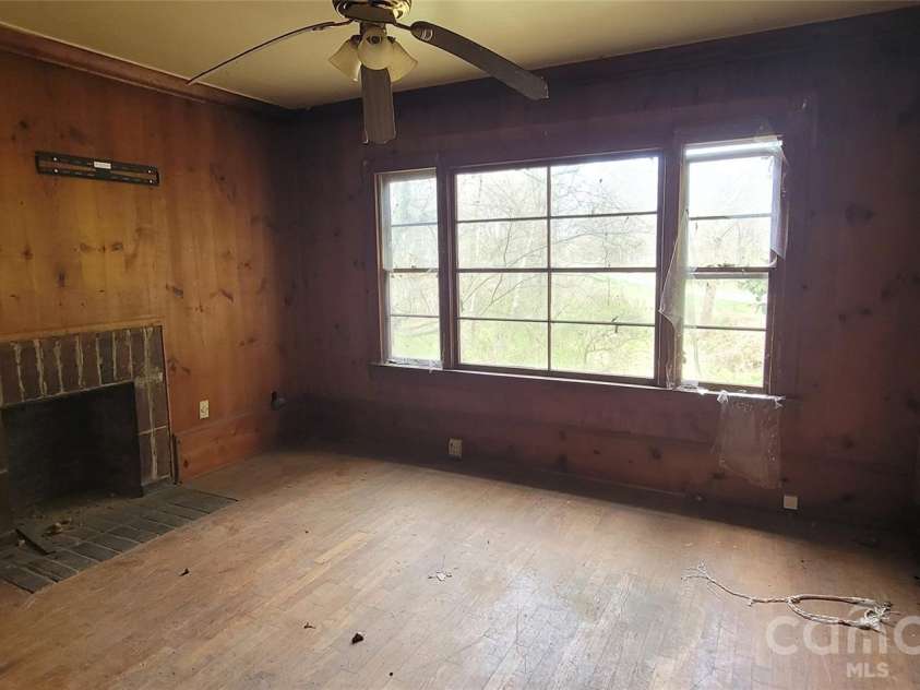1939 River Road, Lincolnton, NC 28092.  MLS# CAR4358464, YatesRealty ID 11021. 