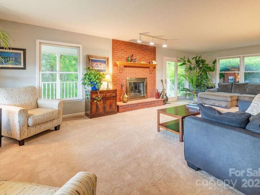 908 Newfound Road, Leicester, NC 28748.  MLS# CAR4248358, YatesRealty ID 11021. 