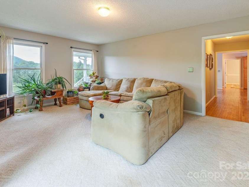 908 Newfound Road, Leicester, NC 28748.  MLS# CAR4248358, YatesRealty ID 11021. 