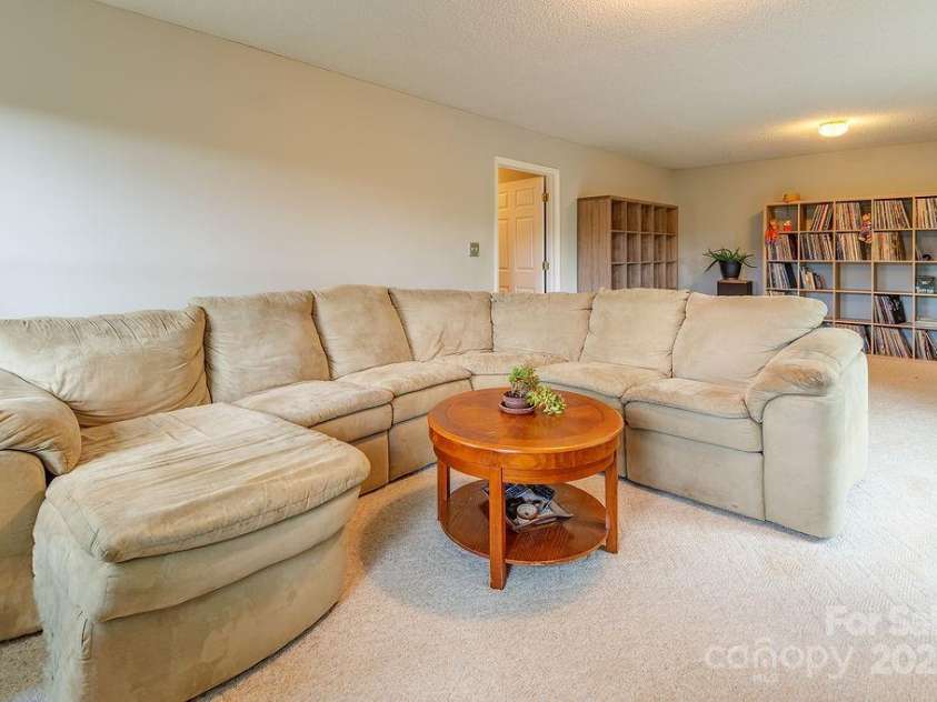 908 Newfound Road, Leicester, NC 28748.  MLS# CAR4248358, YatesRealty ID 11021. 