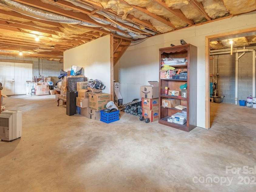 908 Newfound Road, Leicester, NC 28748.  MLS# CAR4248358, YatesRealty ID 11021. 