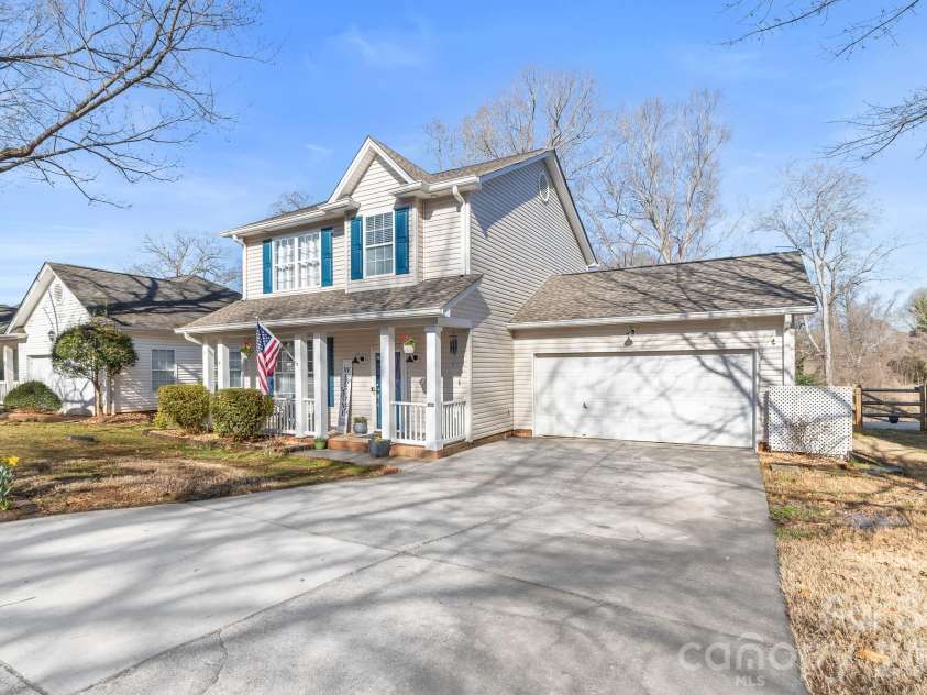 211 Howe Street, Belmont, NC 28012.  MLS# CAR4357610, YatesRealty ID 11022. 