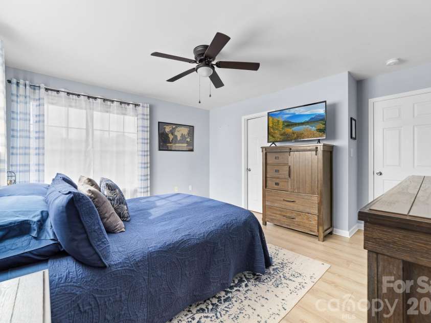 211 Howe Street, Belmont, NC 28012.  MLS# CAR4357610, YatesRealty ID 11022. 