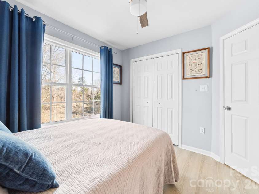 211 Howe Street, Belmont, NC 28012.  MLS# CAR4357610, YatesRealty ID 11022. 