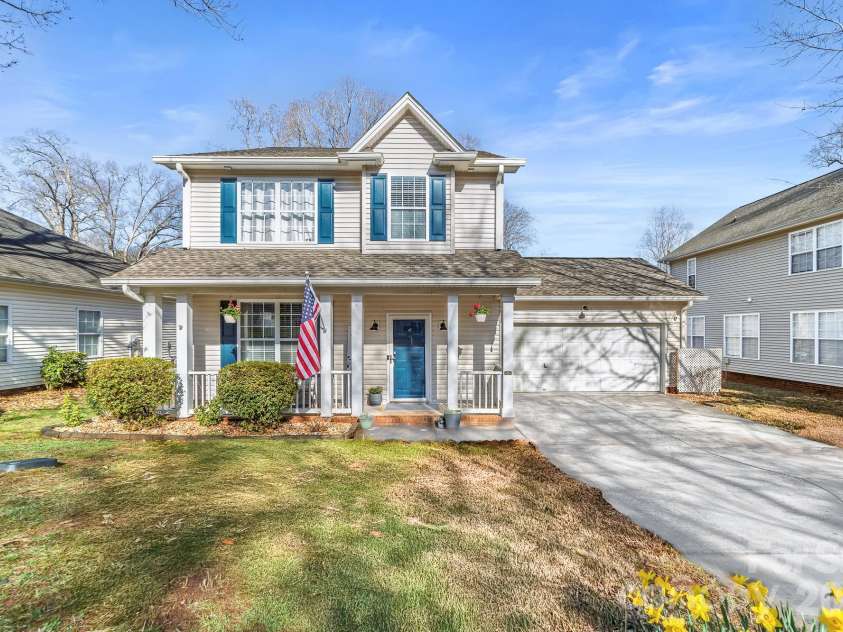 211 Howe Street, Belmont, NC 28012.  MLS# CAR4357610, YatesRealty ID 11022. 