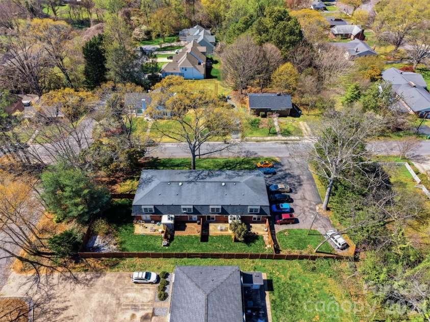 414 7th Street, Hickory, NC 28601.  MLS# CAR4403533, YatesRealty ID 11023. 