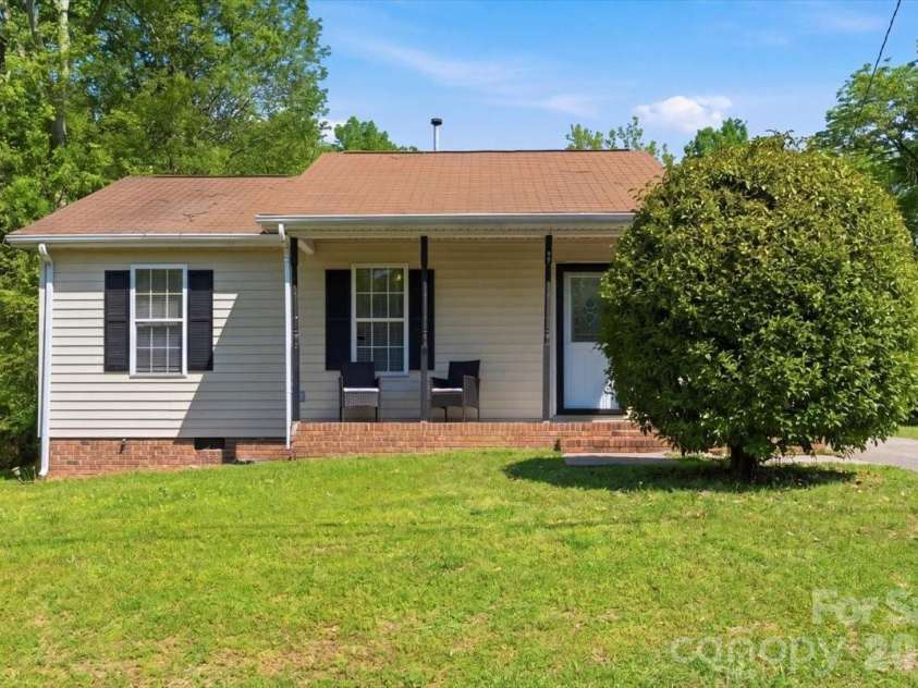 144 Princess Avenue, Concord, NC 28025.  MLS# CAR4363090, YatesRealty ID 11024. 
