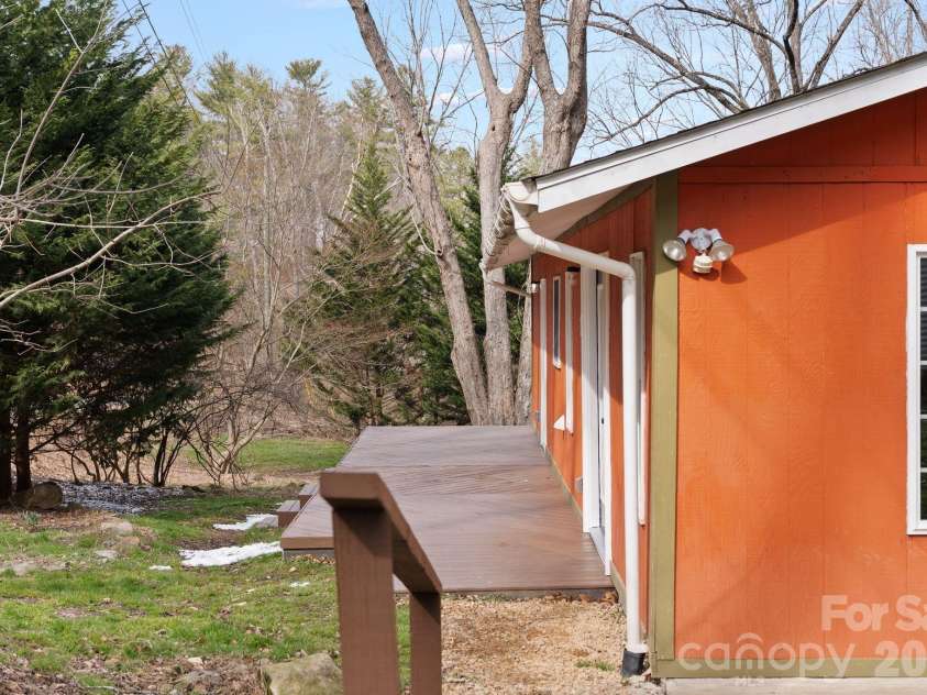 20 Mcdaris Road, Weaverville, NC 28787.  MLS# CAR4351226, YatesRealty ID 11025. 