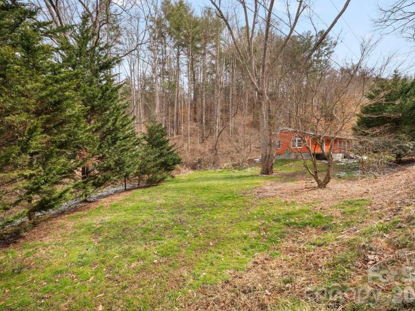 20 Mcdaris Road, Weaverville, NC 28787.  MLS# CAR4351226, YatesRealty ID 11025. 