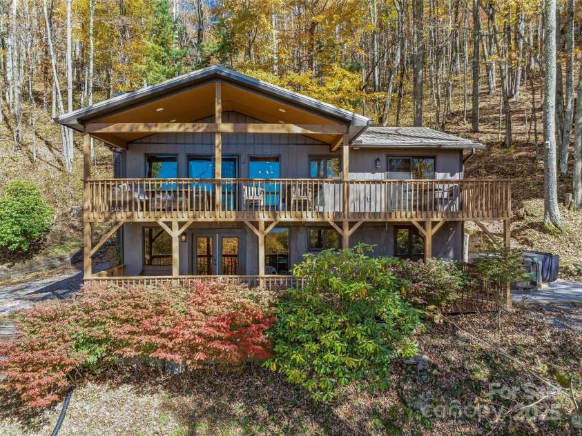 466 Hanging Rock Road, Mars Hill, NC 28754.  MLS# CAR4255788, YatesRealty ID 11025. 