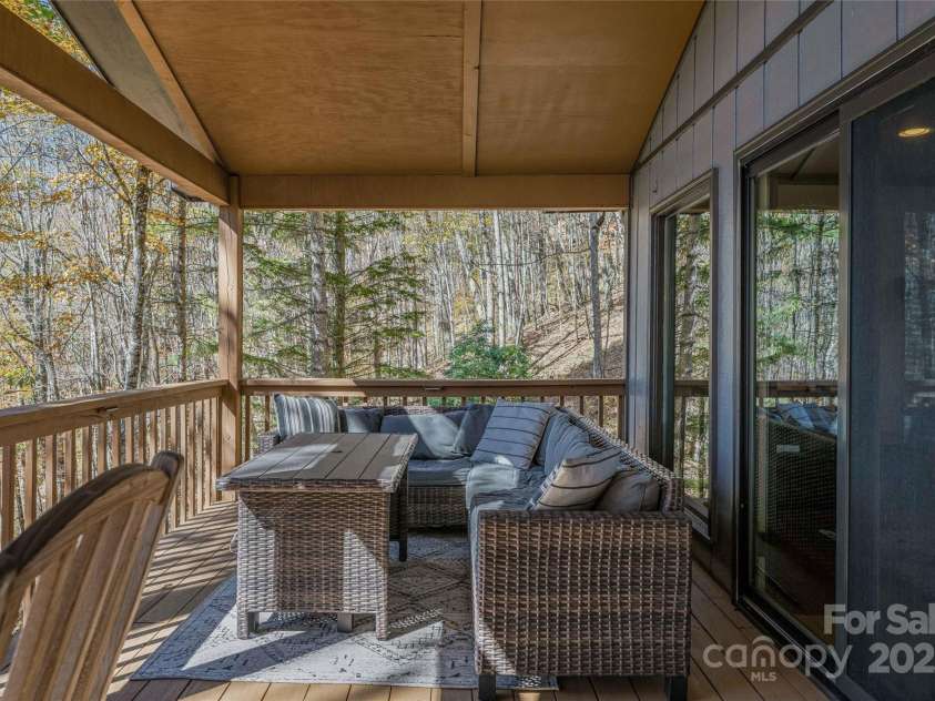 466 Hanging Rock Road, Mars Hill, NC 28754.  MLS# CAR4255788, YatesRealty ID 11025. 