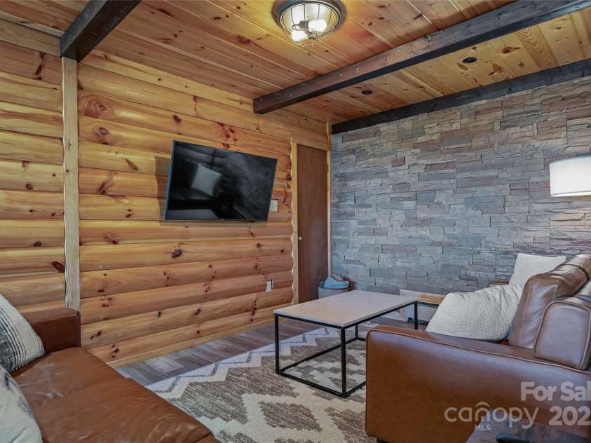 466 Hanging Rock Road, Mars Hill, NC 28754.  MLS# CAR4255788, YatesRealty ID 11025. 