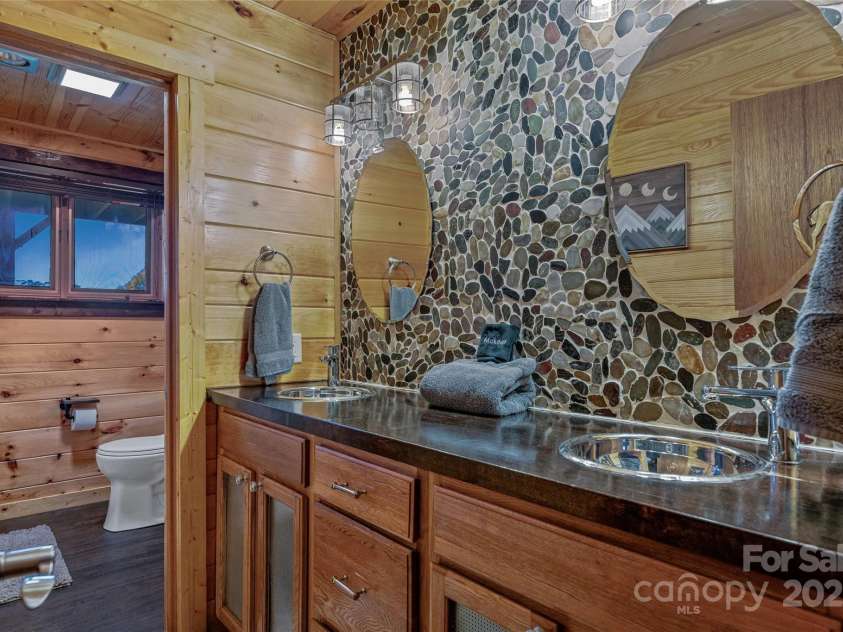 466 Hanging Rock Road, Mars Hill, NC 28754.  MLS# CAR4255788, YatesRealty ID 11025. 