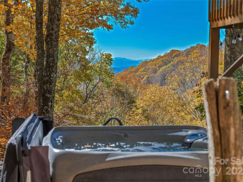 466 Hanging Rock Road, Mars Hill, NC 28754.  MLS# CAR4255788, YatesRealty ID 11025. 